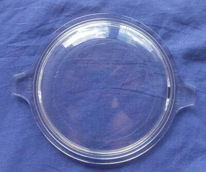 PYREX KLAR KASSEROLLE ERSATZDECKEL 681-C-4 TAB GRIFFE Lasche zu Lasche 7" - Bild 1 von 4