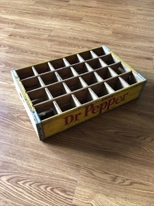Vintage Dr. Pepper 24 Flaschen gelb Holzkistenträger - Bild 1 von 9