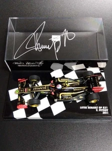 Mini Champs Vitaly Petrov Lotus 2011 Autographed 1 43 PMA - Picture 1 of 2