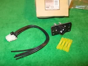 BLOWER MOTOR RESISTOR KIT New DORMAN 973-534 FORD Taurus MERCURY Sable - Foto 1 di 3