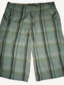 Quiksilver Boys Plaid Green Blue Board Shorts Casual Summer Wear Size 16 - Picture 1 of 6