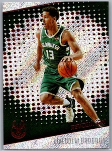 2017-18 Panini Revolution #68 Malcolm Brogdon Milwaukee Bucks - Bild 1 von 2