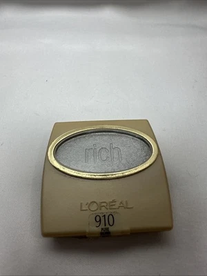 New & Sealed -  L'oreal Eye Shadow Wear Infinite Rich Pure Silver #910 - Image 1 of 4