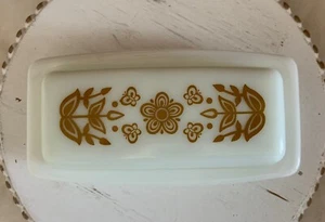 VTG Pyrex Butterfly Gold Butter Dish (72-B) - Picture 1 of 8