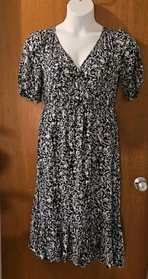 Lucky Brand Size M Blue & White Leaf Pattern Maxi Dress Lightweight Lined - Image 1 of 4