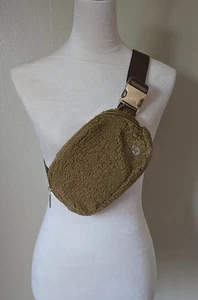 Lululemon Everywhere Crossbody Belt Bag 1L Fleece Brown/Gold NWOT - Picture 1 of 15