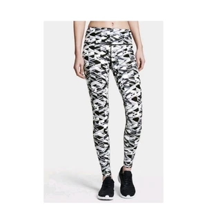 Victoria Secret Sport Knockout Leggings Activewear Womens Medium Black Geometric - Picture 1 of 8
