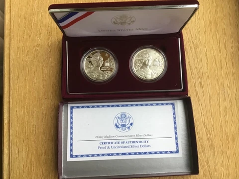 1999-P Dolly Madison Proof & Unc. Silver Dollar 2-Coin Set OGP Cover