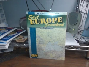 Twilight 2000 East Europe Sourcebook 2a edizione 1994 in confezione originale termoretraibile - Foto 1 di 2