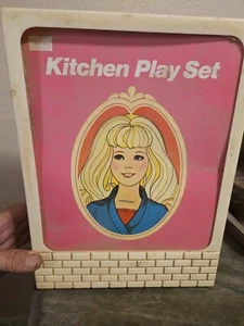 Set da gioco da cucina vintage Sears made in Hong Kong - Foto 1 di 8