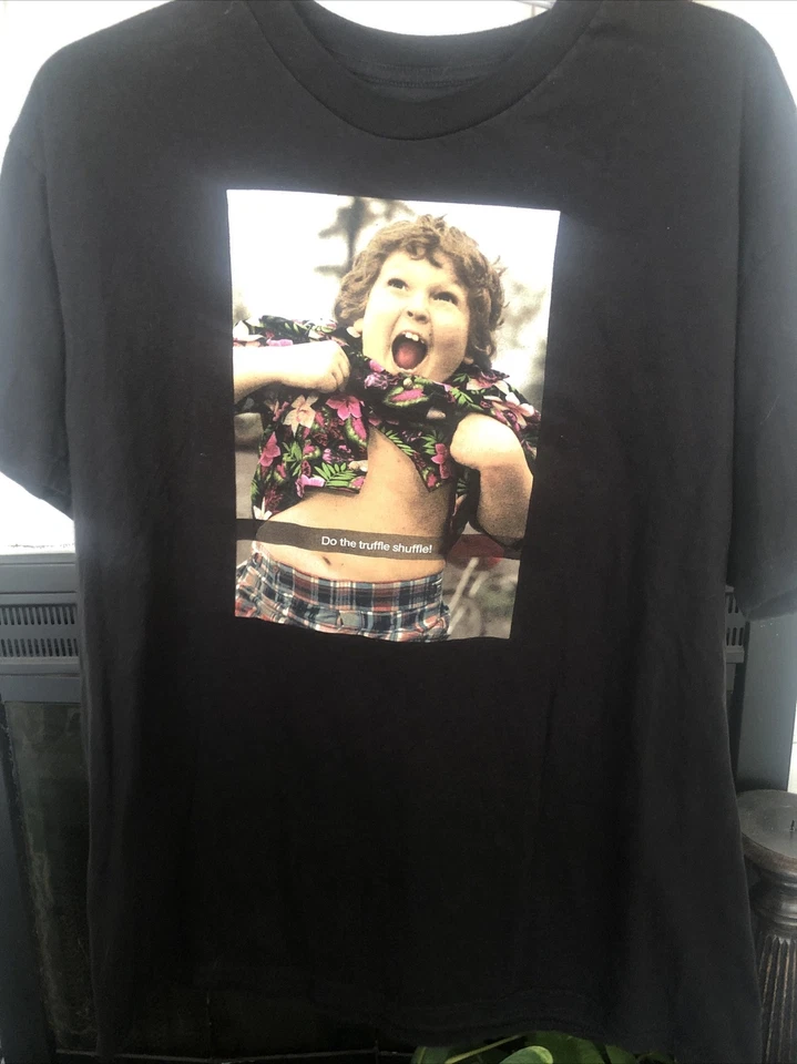 Camisa goonies chunk truffle shiffle G - Imagem 1 de 1
