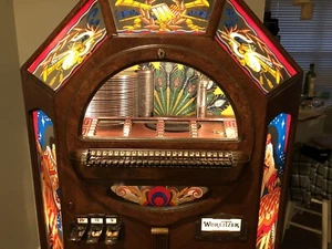 RARE 1942 WURLITZER VICTORY Model 42 600-K  JUKEBOX Beautifully restored. - Picture 1 of 20