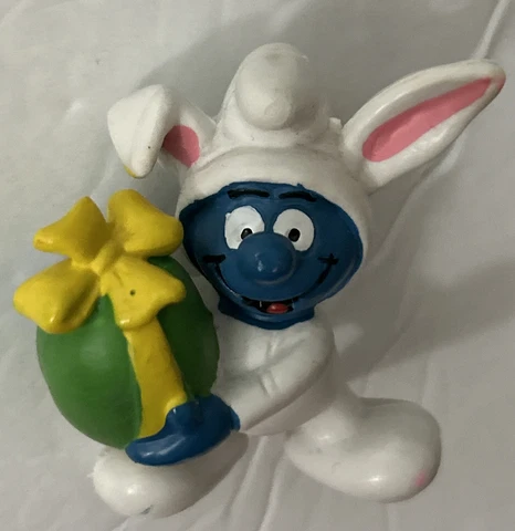 Smurfs 1982 White Easter Bunny Smurf Egg Figure Vintage Toy Schleich Peyo Cover