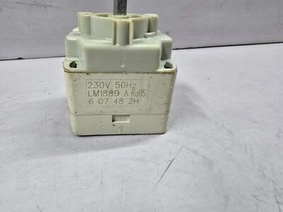 Invensys LM1889A Timer Switch 6 07 48 2H 230V 50Hz 16A - Image 1 of 4