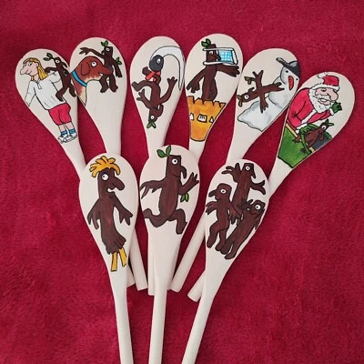 STICKMAN CUCCHIAI IN LEGNO DIPINTI A MANO BABYSITTER STORIA SACCO RISORSE SEN - Immagine 1 di 4
