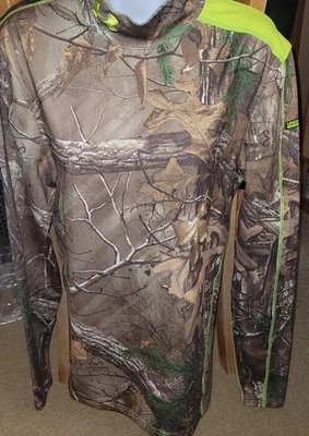 Under Armour Unisex Scent Control Compression Long Sleeve T Shirt Medium - Image 1 of 4