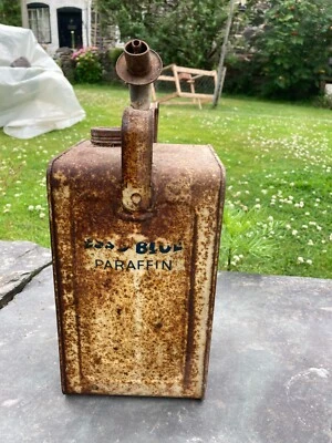 Vintage Esso Blue Valor Parafin can 1 gallon size.  - Image 1 of 4