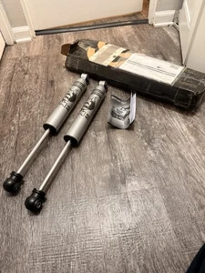 Estabilizador de dirección Fox Shox Performance Series 2.0 para Jeep Wrangler JK 07-18 - Imagen 1 de 24