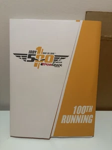 Ein Buch aus der 100. Auflage des Indy 500 - Bild 1 von 3