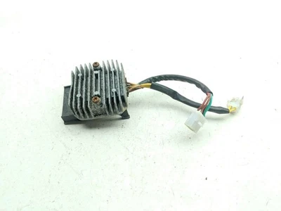 84 85 Honda VF700 Sabre VF700S Regulador de Voltaje Rectificador Foto 1 de 4