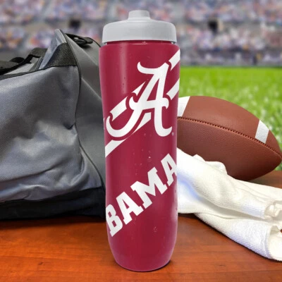Botella de agua NCAA Alabama Crimson Tide Squeezy.  Libre de BPA tiene capacidad para 32 onzas. Foto 1 de 4