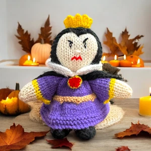 KNITTING PATTERN - Evil Queen inspired choc orange cover /15cm Snow White toy - Picture 1 of 1