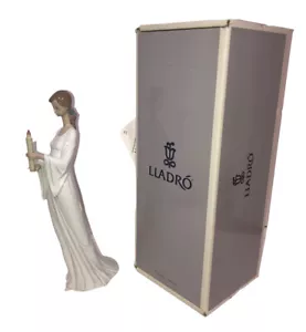 Lladro Porcelain Figure Light & File 6376 Excellent Condition W/Box - Picture 1 of 12