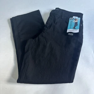 Lee Women's Jeans Size 4P  Relaxed Fit Straight Leg Mid Rise Black NWT - Picture 1 of 12