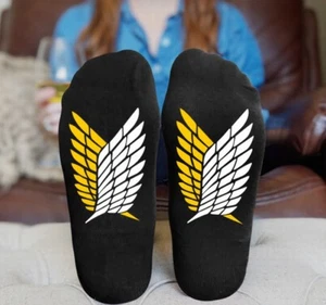 Shingeki no Kyojin Attack on Titan Anime 2 Paar Socken Socks Strümpfe 39-42 - Picture 1 of 4