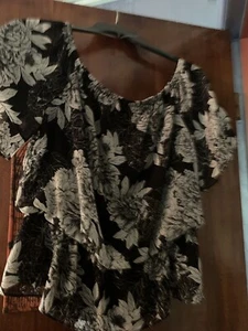 I-N-C Floral Peplum Blouse Ladies XL - So Cute Dressy/Casual NWT Blk/Wht Lurex - Picture 1 of 6