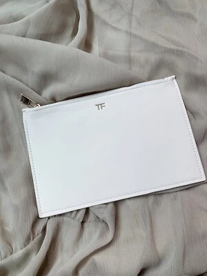 TF Blanco - Bolsa de cuero sintético Estuche de cosméticos para maquillaje Bolso delgado Foto 1 de 4