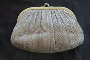 VINTAGE 1980'S JUDITH LIEBER TAN SNAKESKIN PURSE 7"L X 5 1/2"H X 1 1/2"W - Picture 1 of 3