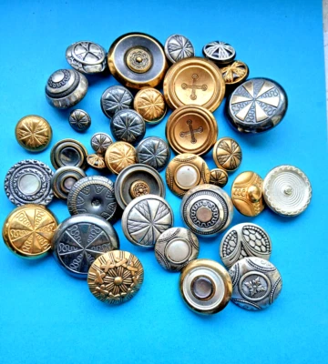 Konvolut Knöpfe Zierknöpfe antik  Metall   Gothic - Bild 1 von 4