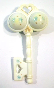 Juguetes Plakie vintage llave grande plástico sonajero bebé - Imagen 1 de 3