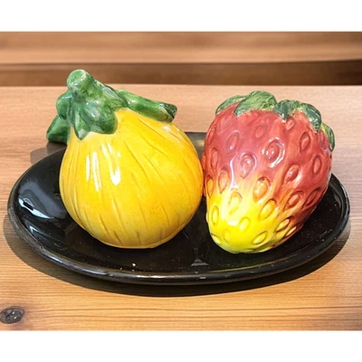 Juego de coctelera de sal y pimienta Fitz and Floyd Classics Fruitarama Collection con bandeja  Foto 1 de 4