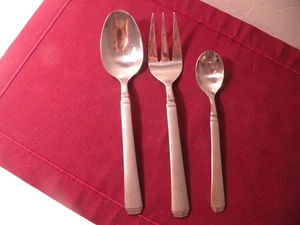 3 Serving Pieces Of Cambridge SYDNEY-SAND Stainless Steel Flatware Spoon Fork + - Picture 1 of 5