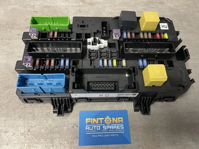 Scatola fusibili posteriore originale GM Vauxhall Astra H / Zafira B REC 93188419 - Immagine 1 di 3