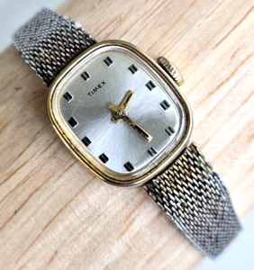 Vintage 1980 Timex 1761802380 Ladies Wind Up Wrist Watch Mesh Band - Picture 1 of 17