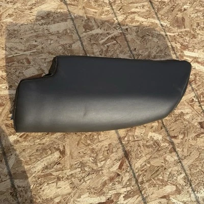 2010-2012 FORD TAURUS REAR LEFT SIDE SECOND 2ND ROW SEAT BOLSTER CUSHION OEM - Image 1 of 4