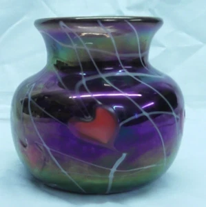 John Ditchfield Glasform Iridescent Glass Vase Love Heart's signed 1980 - Picture 1 of 11