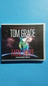 Tom Grace Fatal Orbit Audio Book VGC Cds Nolan Kilkenny - Imagen 1 de 1