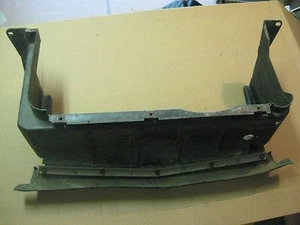  Cubierta inferior radiador Corvette OEM C-4 90-91 GM#10086264 - Imagen 1 de 2