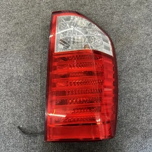 2006-2009 Kia Sedona Tail light Assembly right passenger side genuine Oem nice - Picture 1 of 5