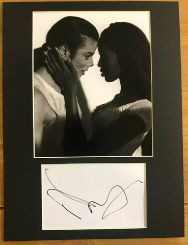 Naomi Campbell   *HAND SIGNED*  16x12 mounted display  ~ Michael Jackson Cover