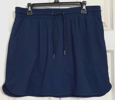 Falda corta St John's Bay con cordón (falda con pantalones cortos) bolsillos laterales azul marino grande Foto 1 de 4