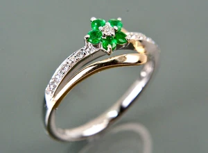 0.25 ctw Round Cut Diamonds With Accents Emerald Ring 14 kt Multi- Tone Gold - Picture 1 of 7