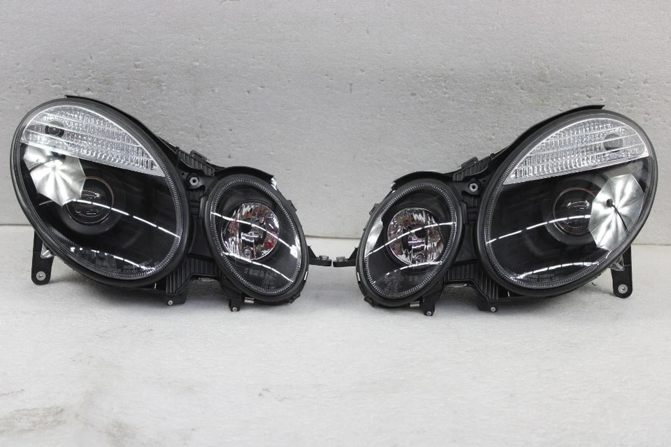 FITS BLACK 03-06 MERCEDES BENZ W211 E-CLASS PROJECTOR HEADLIGHTS *FITS HID-D2S* - Image 1 of 1