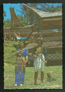 Tana Toraja Mourning Receptionists Costume Celebes Sulawesi Indonesia stamps 70s - Picture 1 of 1