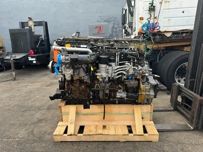 2012 ДЕТРОЙТ DD15 ДИЗЕЛЬНЫЙ ДВИГАТЕЛЬ, 472903S, СЕМЬЯ # CDDXH14.8EED, 14.8L, 560HP - Изображение 1 из 4