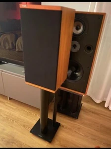 Pair Of B&W DM4 Speakers & Stands Exc Condition Local pick Up Only No Shipping - Imagen 1 de 7